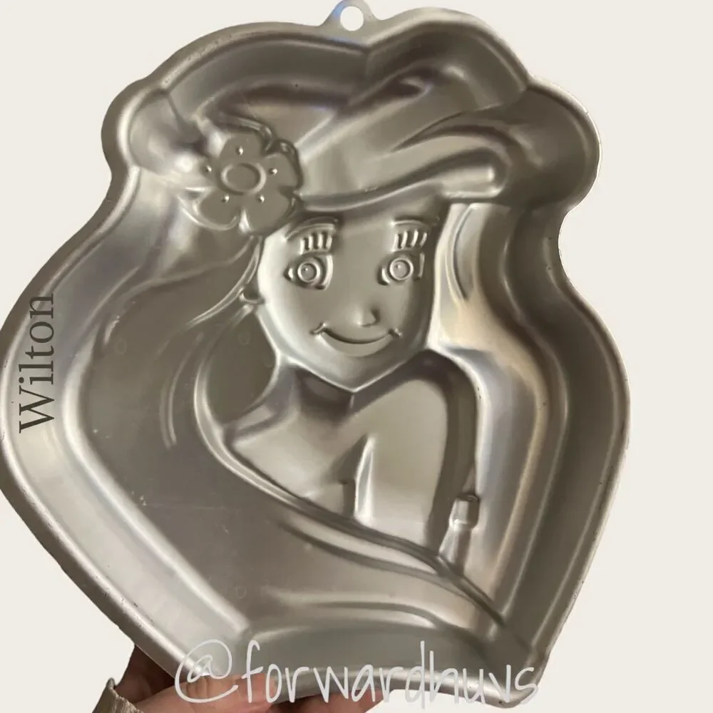 The Little Mermaid Princess Ariel Wilton Cake Pan